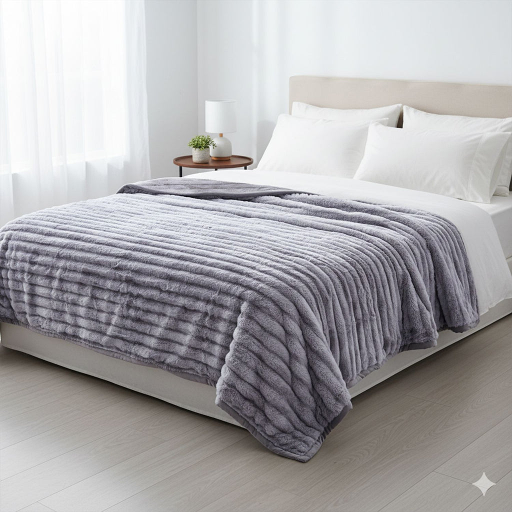 CLOSE OUT Serenity Night - supersoft Kunstfell Decke, 800GSM einlagig, 150x200 cm