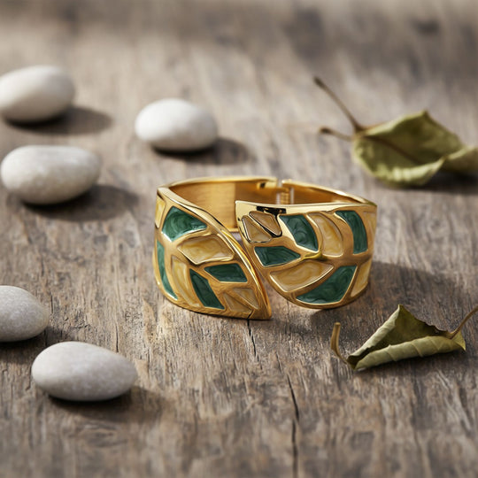 Emaille-Armband in Grün und Creme mit Blattmuster, ca. 17 cm