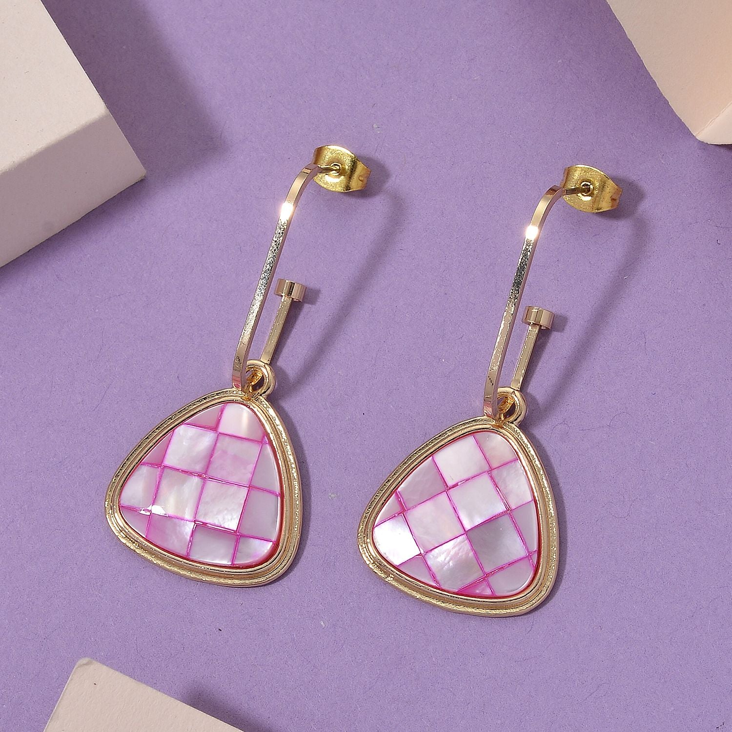 Rosa Muschelkernperlen Ohrringe, Legierung in Goldton