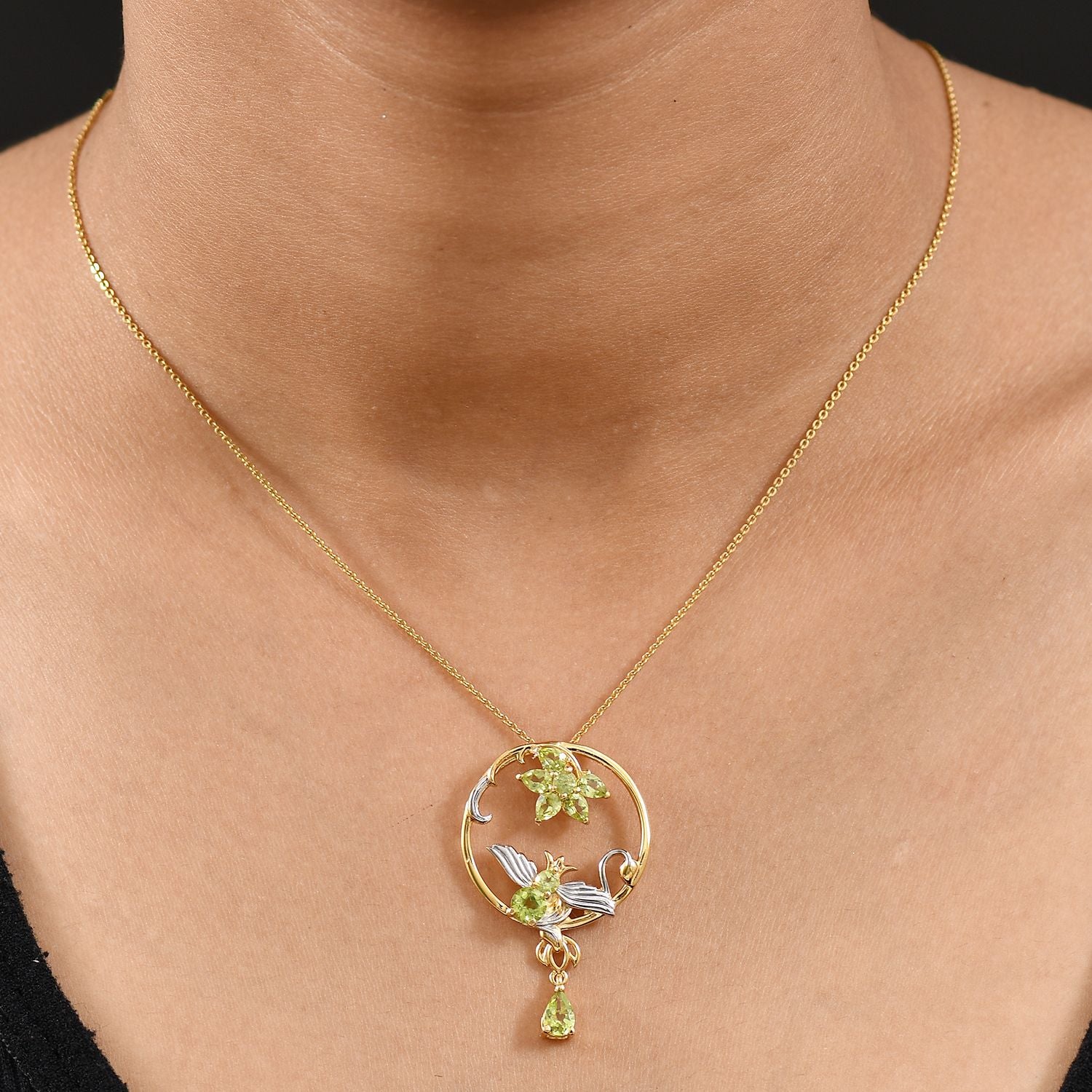 Djoy Natürlicher Peridot Anhänger 925 Silber platiniert und vergoldet ca. 1.95 ct