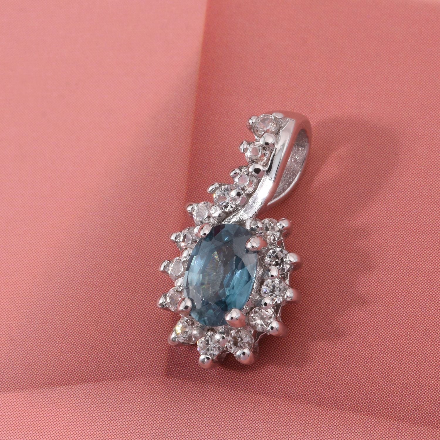 Blauer Zirkon, Weißer Zirkon Anhänger 925 Silber rhodiniert ca. 1.03 ct