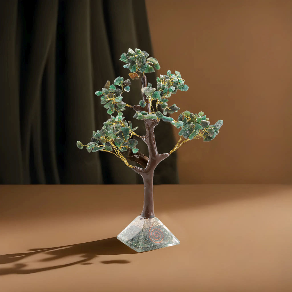 LIVMORE Edelsteinbaum mit Orgonit Basis, Grüner Aventurin, 23 cm, 230 Perlen, Grün