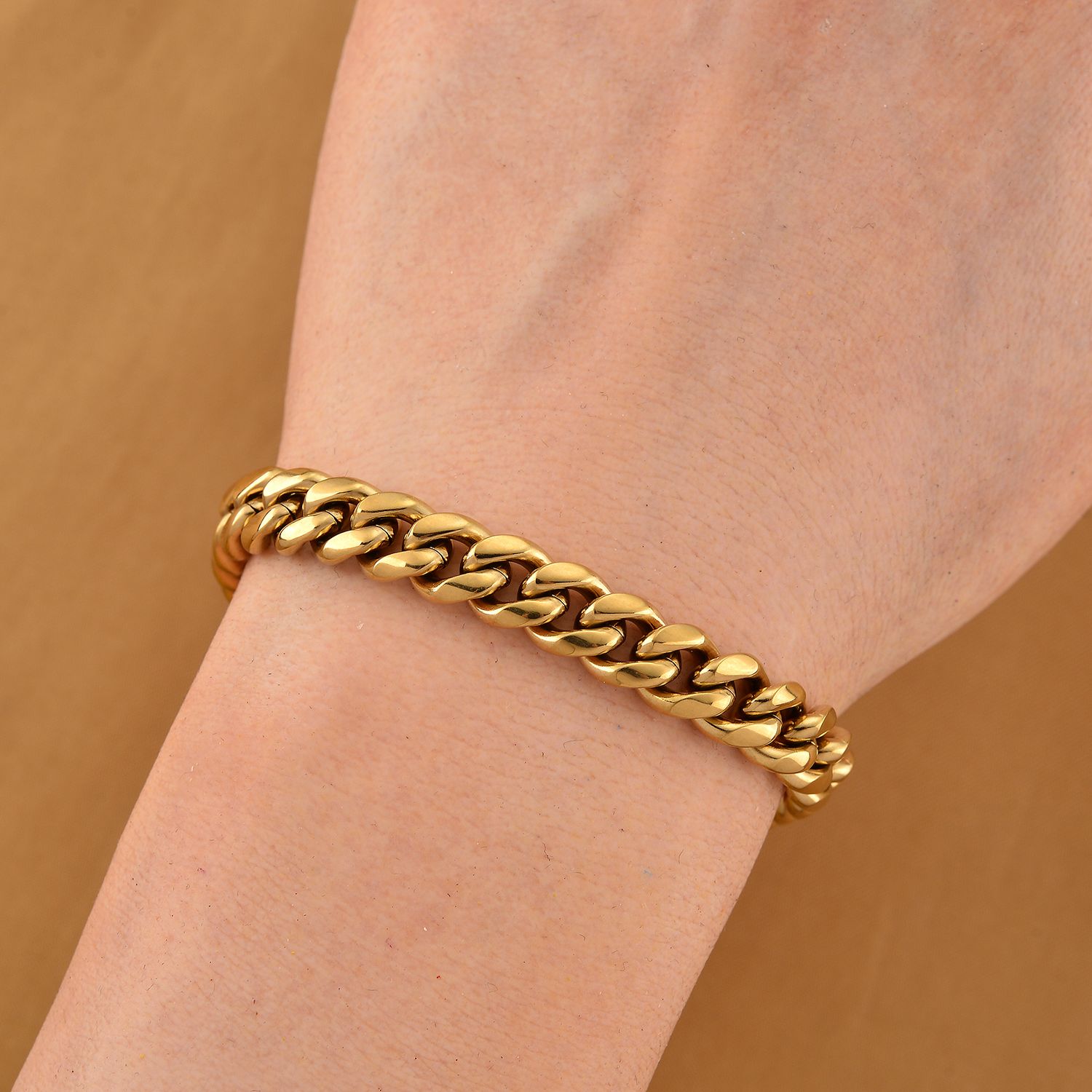 Goldfarben