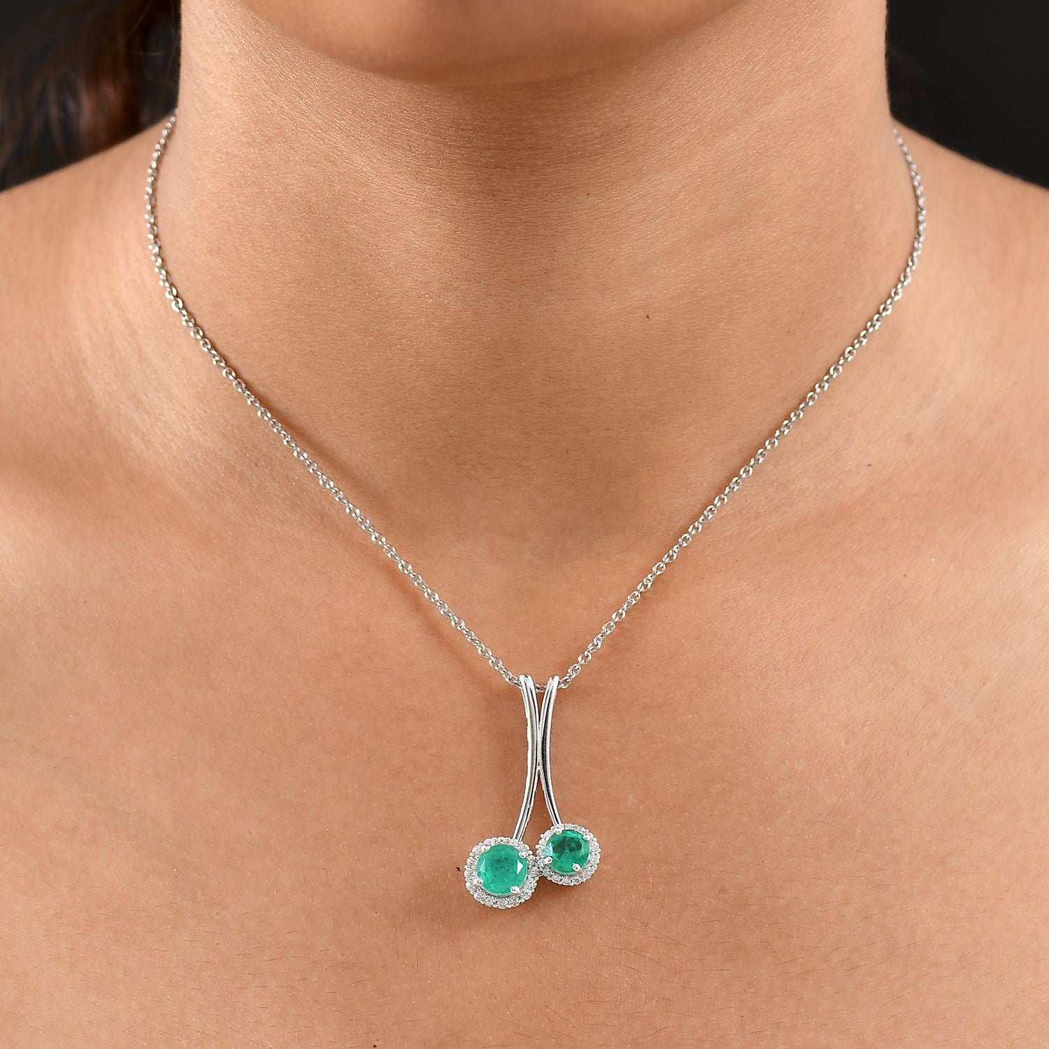 D'Joy Smaragd-Quarz Triplette Anhänger 925 Silber rhodiniert ca. 3.03 ct