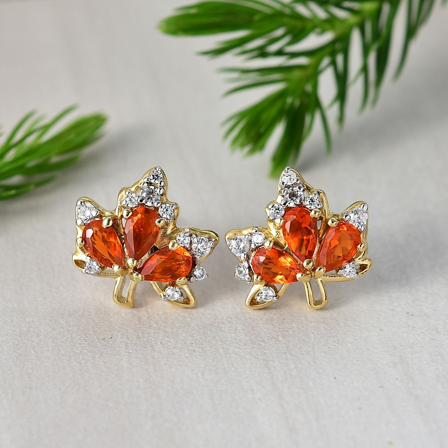 D'Joy AAA Blaze Feueropal, Weißer Zirkon Ohrringe 925 Silber 750 Gelbgold Vermeil ca. 1.24 ct
