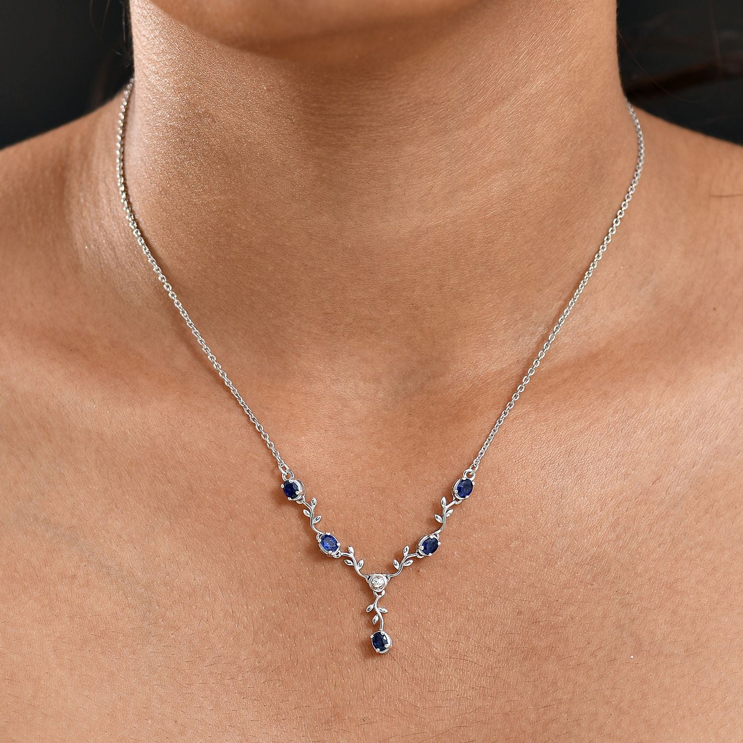 D'Joy Masoala Saphir (Fissure gefüllt) Halskette ca. 45 cm 925 Silber platiniert ca. 0.48 ct