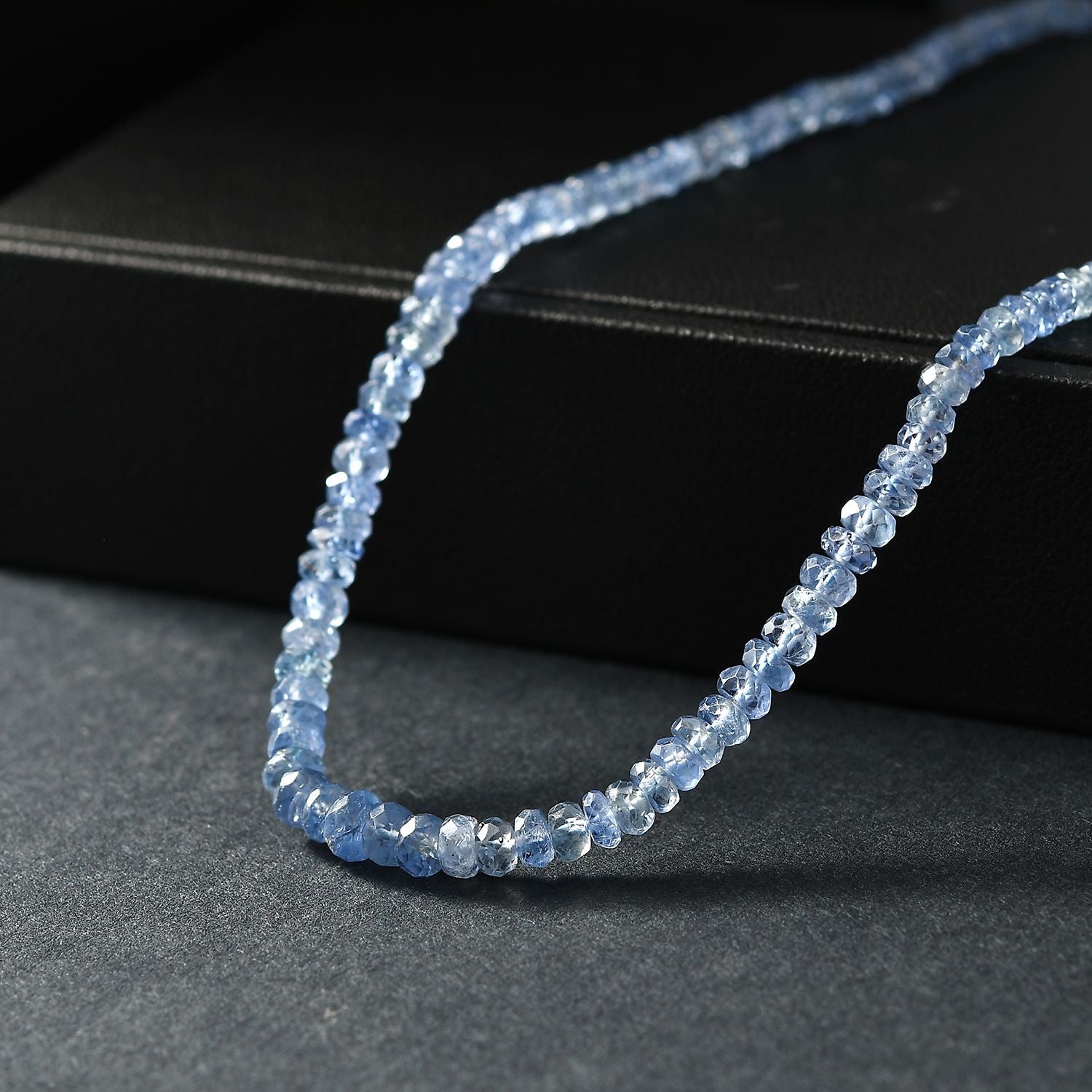 AA Ceylon-Saphir Halskette ca. 45 cm 925 Silber rhodiniert ca. 43,00 ct.