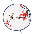 LIVMORE - Handstickerei-Wanddekoration aus 100% Seide mit Jade-Quaste, 20 cm, Vogel- und Blüten-Motiv