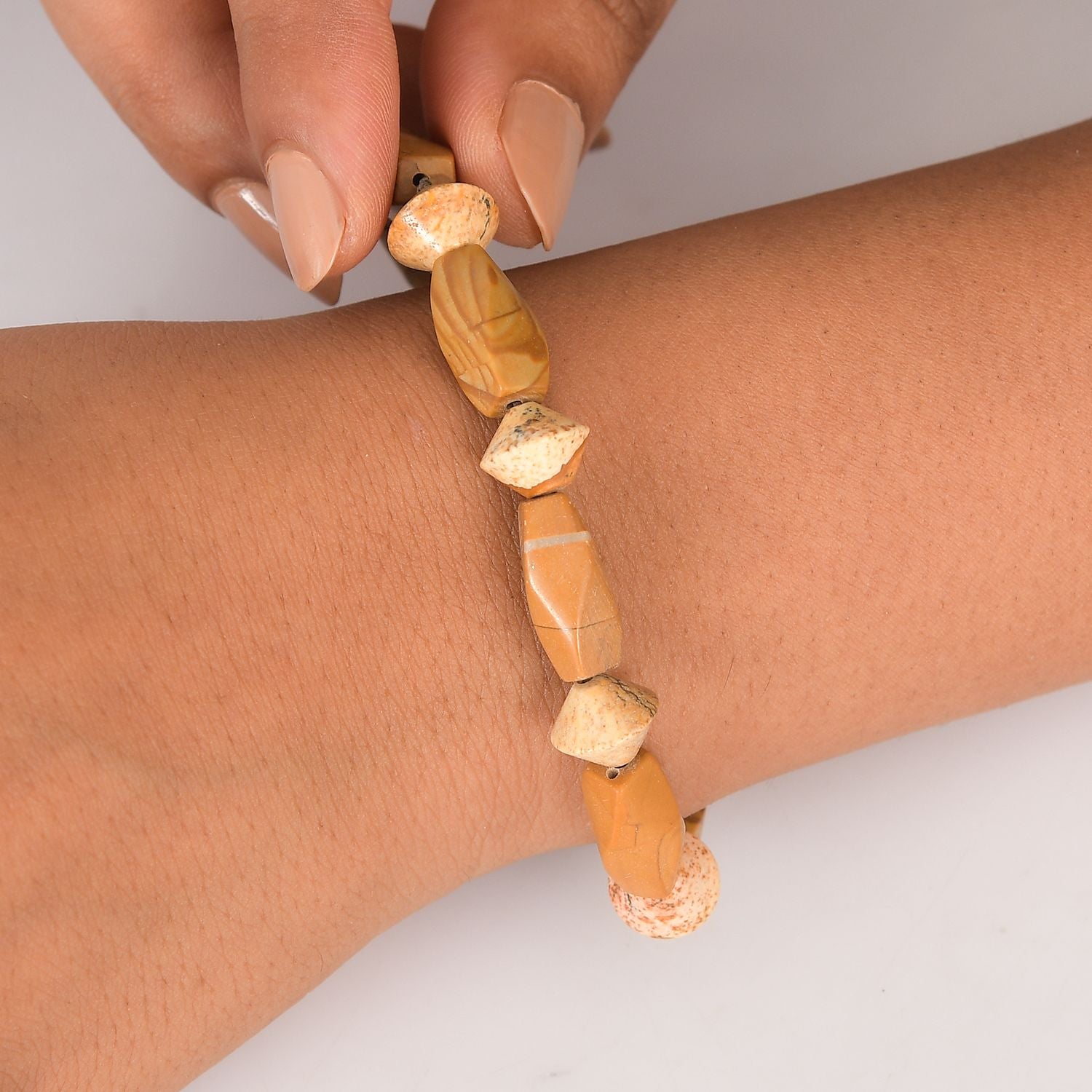 Erdnuss Holz Jaspis Armband Flexibel (18 cm), ca. 104.00 ct