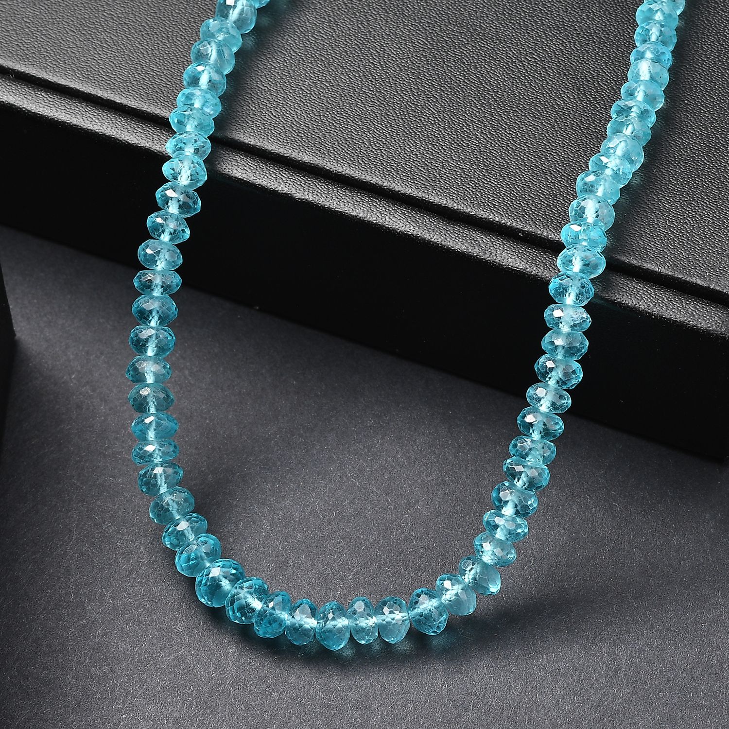 D'Joy AA Blauer Apatit Halskette ca. 45 cm 925 Silber rhodiniert ca. 84,70 ct.