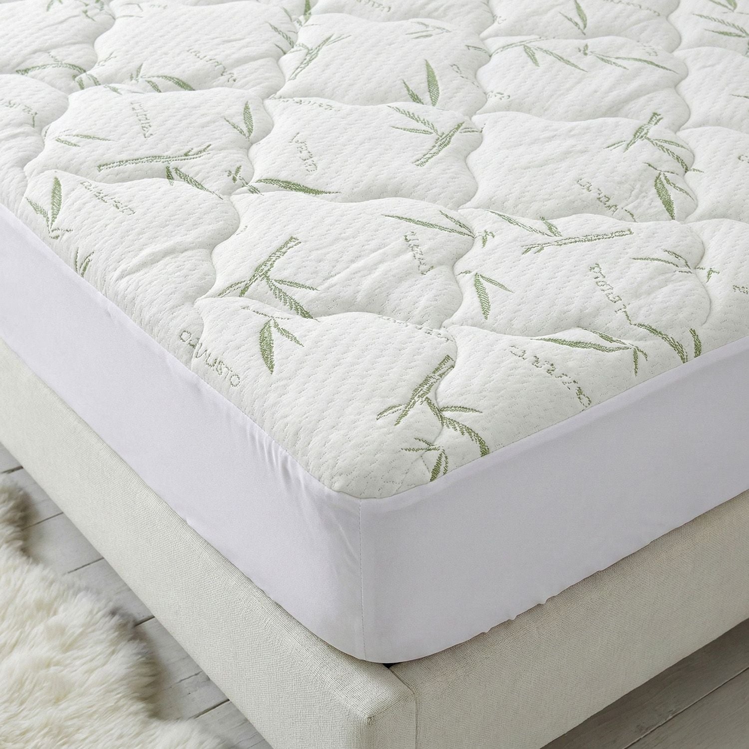Bamboo waterproof mattress protector Fabric: 190gsm bamboo jacquard (20% bamboo fiber ,80% polyester) +0.02mmPU  Skirt : 75gsm polyester