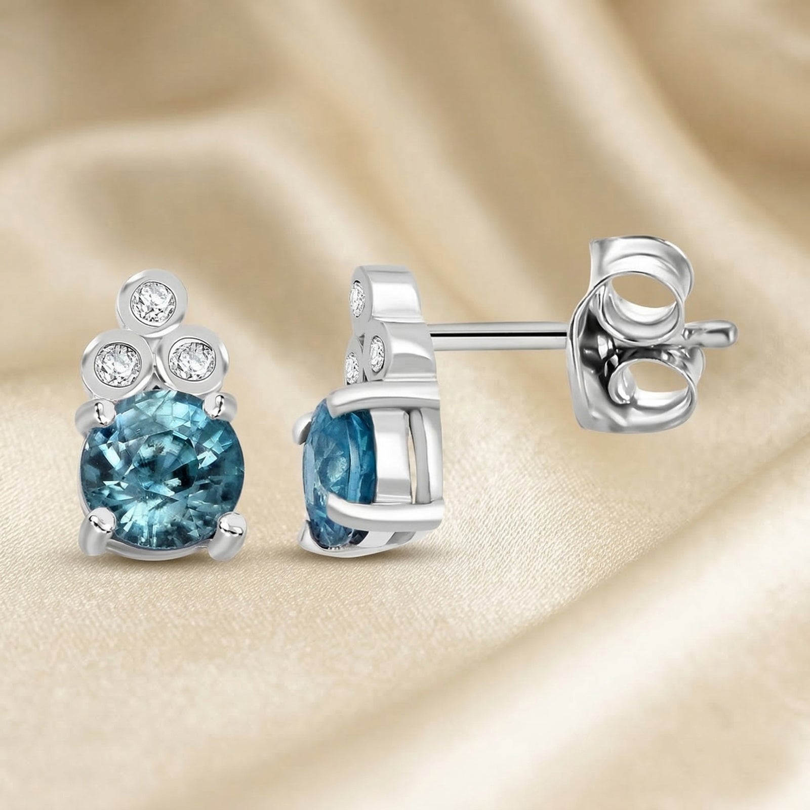 D'Joy AA Blauer Zirkon, Weißer Zirkon Ohrringe 925 Silber rhodiniert ca. 1.70 ct