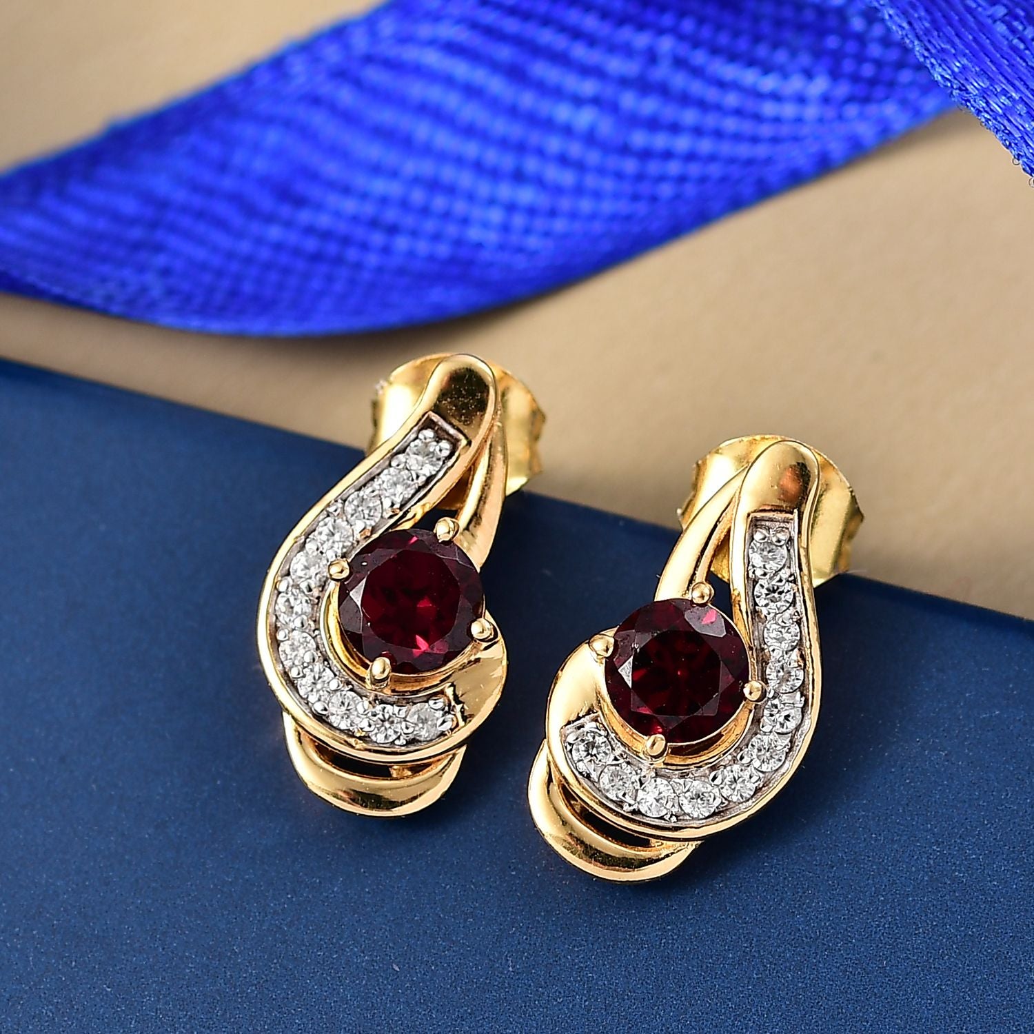 D'Joy Aura der Kaiserin AA Natürlicher Rhodolith Granat, Weißer Zirkon Ohrringe 925 Silber 750 Gelb Vergoldet ca. 1.56 ct