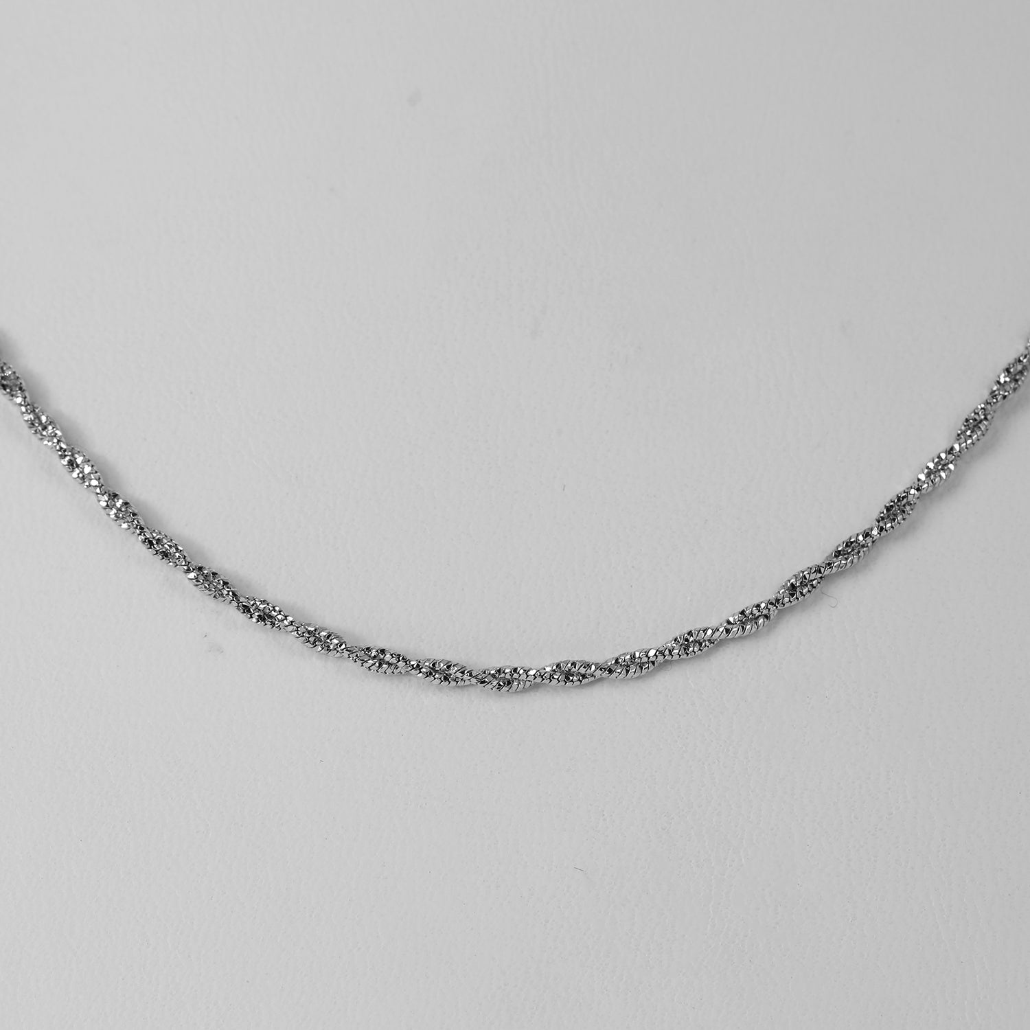 Italienische Schlangen Pyramidenform Design Halskette, 925 Silber rhodiniert, ca. 43 cm + 5 cm Extender, ca. 4,59g