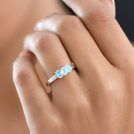 AA Natürlicher, äthiopischer Welo Opal, Weißer Zirkon Ring 925 Silber rhodiniert (Größe 18.00) ca. 0,54 ct