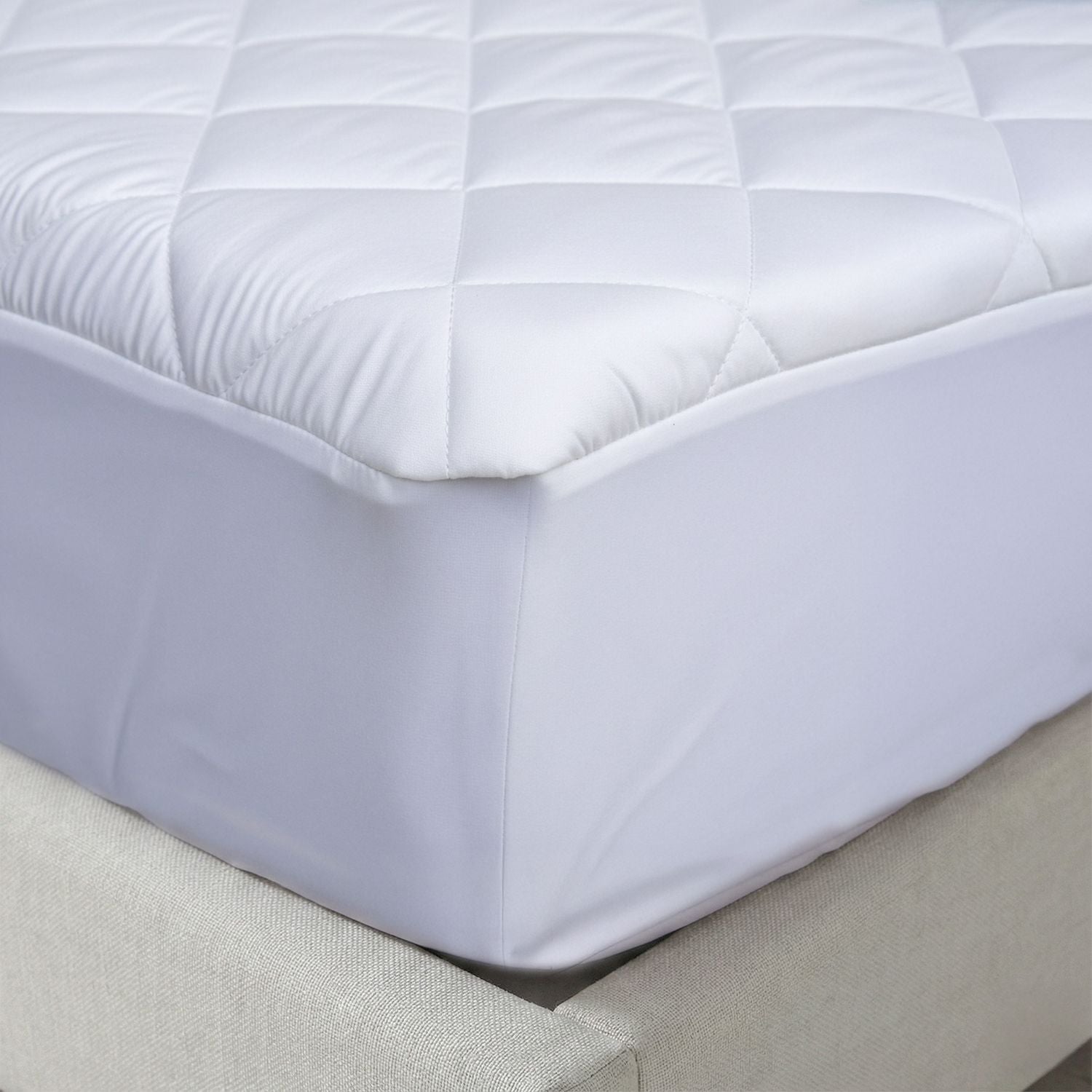 LIVMORE Gestepptes Tencel Wasserdichtes Matratzentopper King Size 150 x 200 + 30 cm Weiß