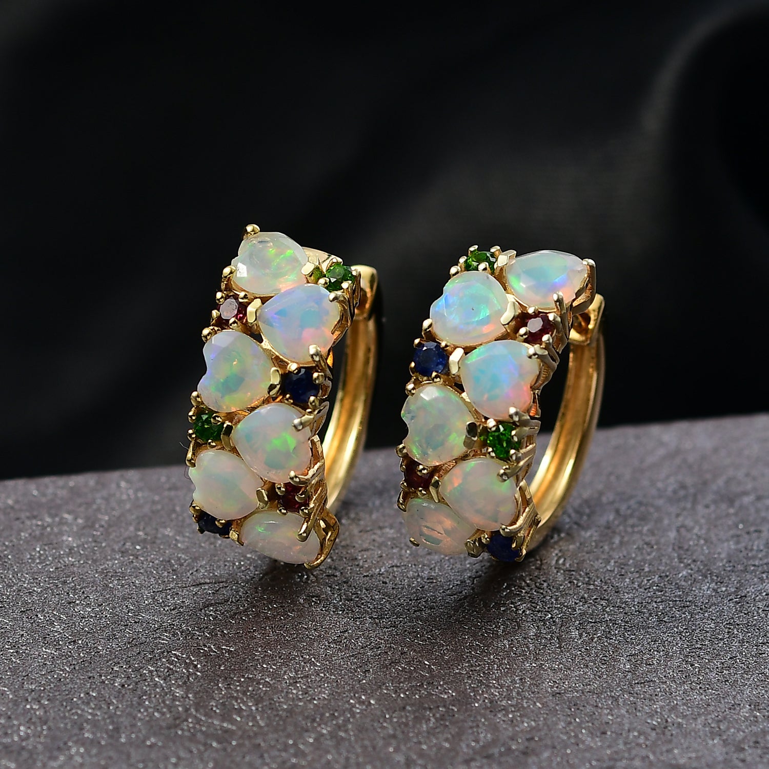 D'Joy Natürlicher, äthiopischer Welo Opal, Masoala Saphir (Fissure gefüllt) Ohrringe 925 Silber 750 Gelbgold Vermeil ca. 3.70 ct
