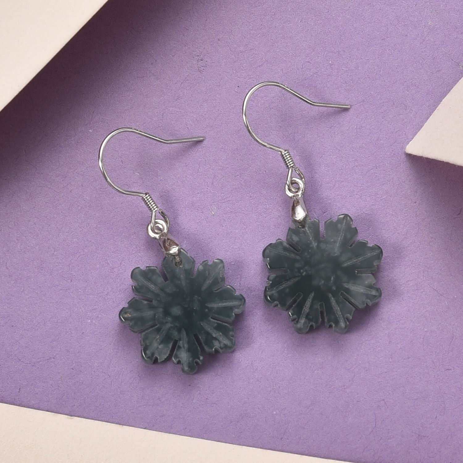 D'Joy Natürlicher Olmek Jadeit Geschnitzte Schneeflocke Ohrringe 925 Silber rhodiniert ca. 20.00 ct
