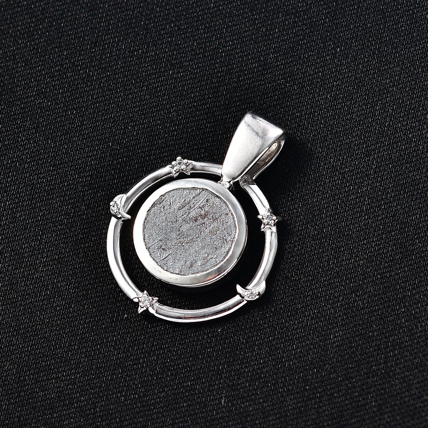 D'Joy Muonionalusta Meteorit, Weißer Zirkon Anhänger 925 Silber rhodiniert ca. 13.34 ct