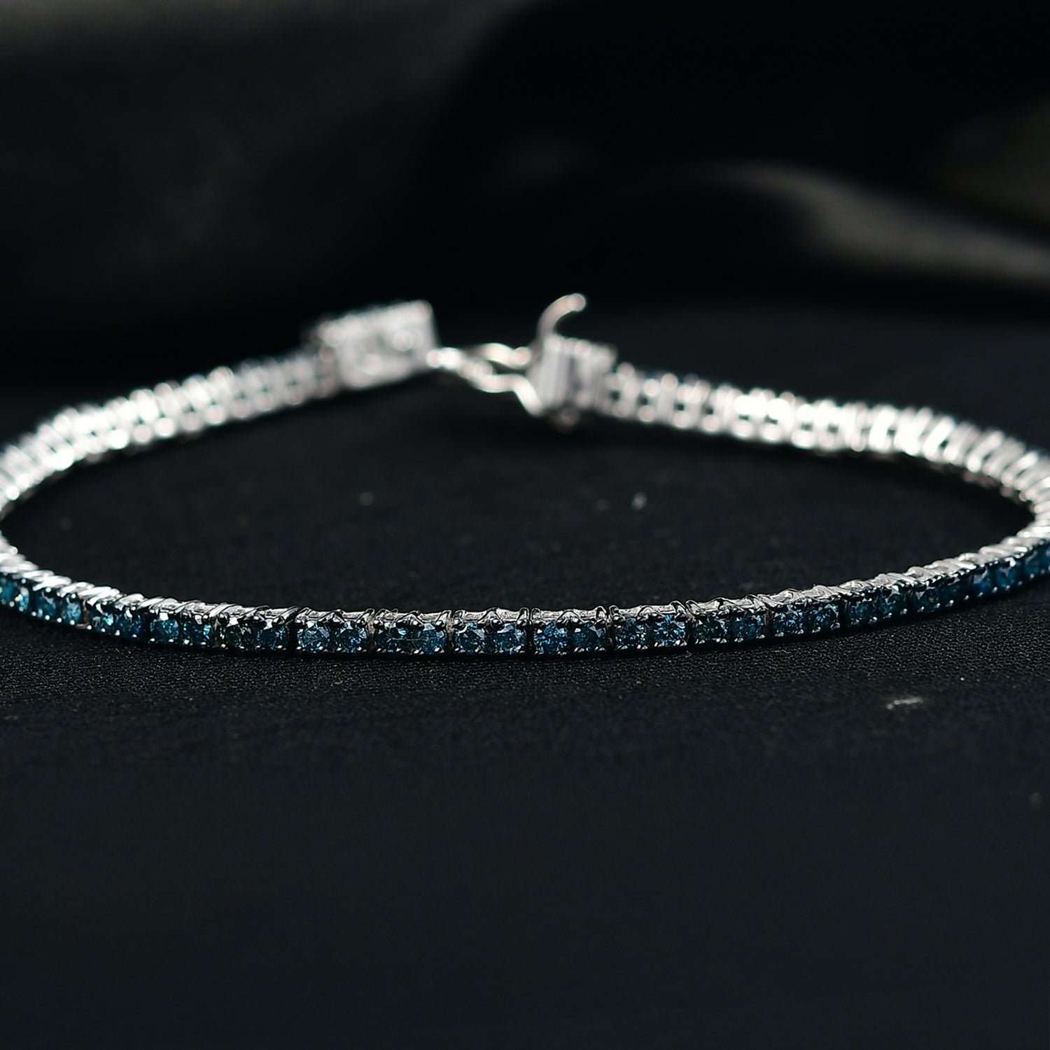 CULLINAN-MINE - Blauer Diamant Armband ca. 19 cm 925 Silber rhodiniert ca. 3.00 ct