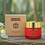 SQIN Botanicals Kumkumadi Kollektion mit Körperöl (100ml), Gesichtsöl (50ml), Cold Cream (100ml), und Nachtgel (100ml)