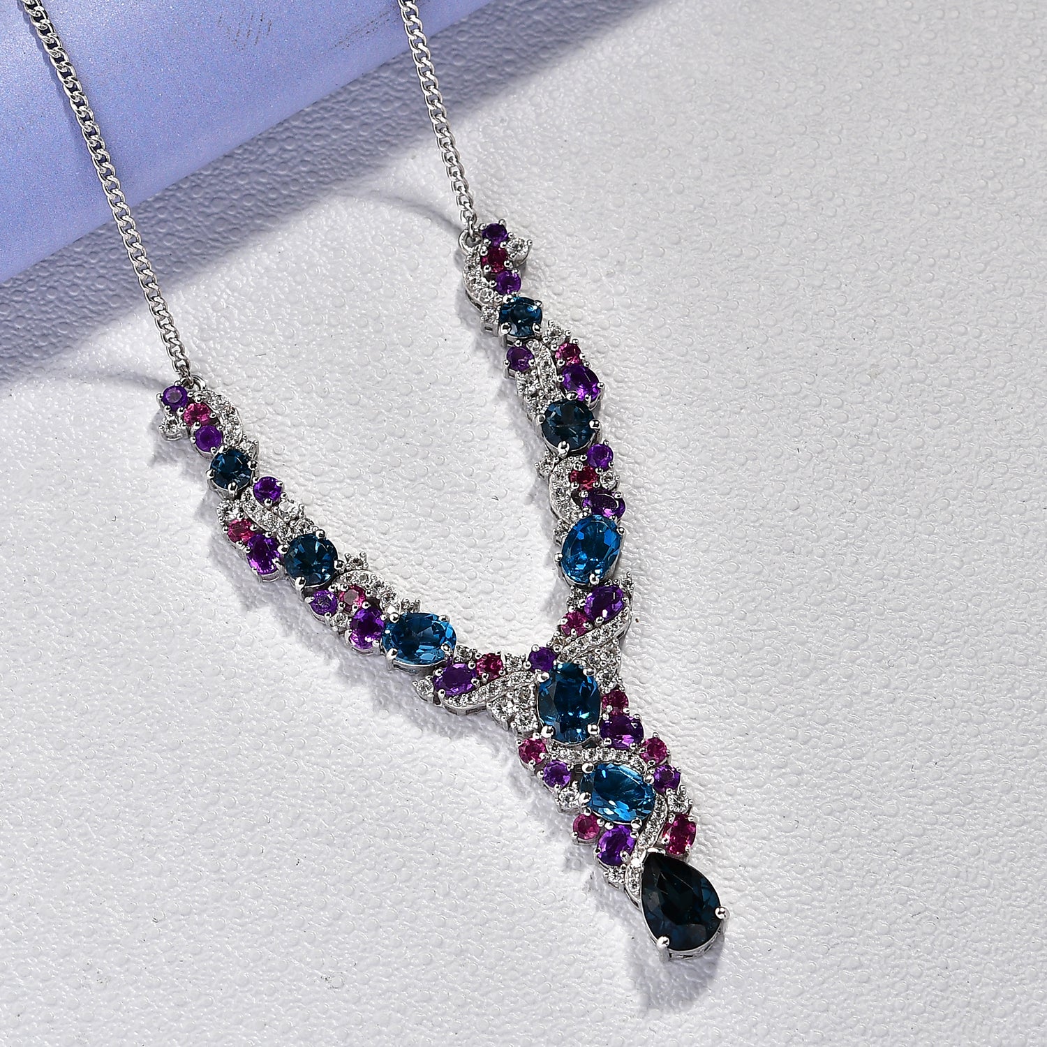 D'Joy London Blau Topas Halskette ca. 45 cm 925 Silber rhodiniert ca. 14,68 ct.