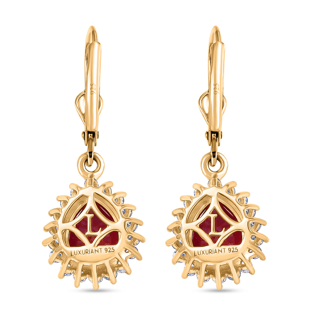 LUXURIANT - AA Niassa Rubin, Lab Grown Diamant Ohrringe 925 Silber 750 Gelbgold Vermeil ca. 5,98 ct.