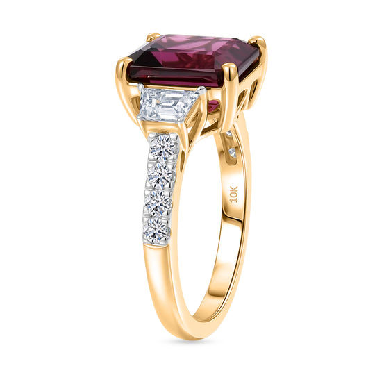 LUXURIANT  (10-16 Werktage Lieferzeit)  4,25 ct. AAA Malawi Magenta Granat und Labor Diamant Ring in 417 Gold