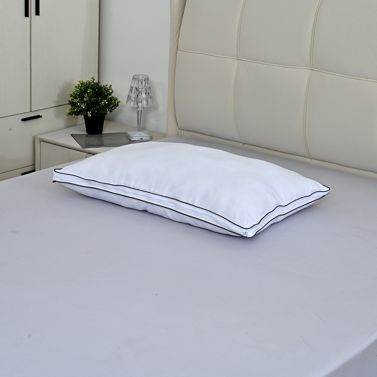 LIVMORE Kopfkissen, 250gsm Polyesterfüllung, 50x75cm, Silber