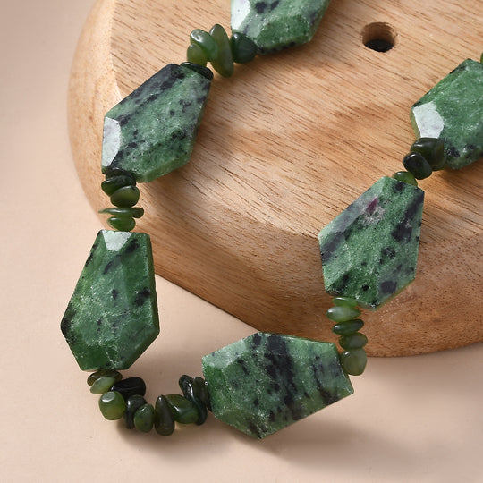 EVER TRUE Rubin Zoisite, Nephrit Halskette ca. 45 cm Nickelfreies Messing ca. 485.00 ct