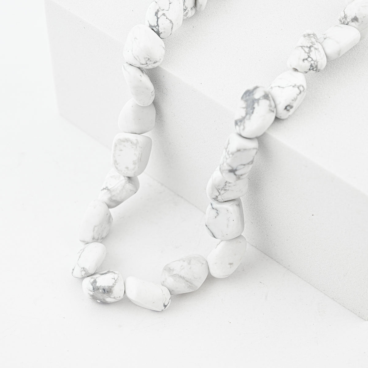 Weißer Howlit Halskette 16 cm Reine Legierung ca. 39.60 ct