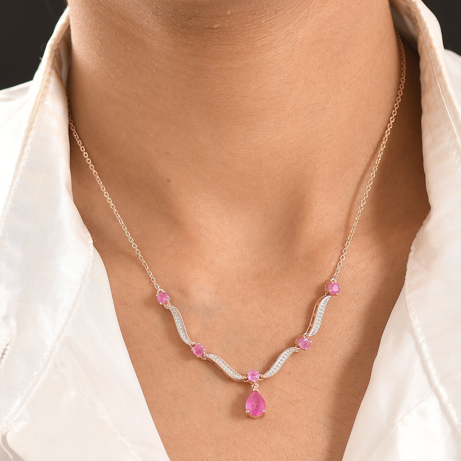 D'Joy Ilakaka Rosa Saphir (Fissure gefüllt) Halskette ca. 50 cm 925 Silber 750 Roségold vermeil ca. 3,20 ct.
