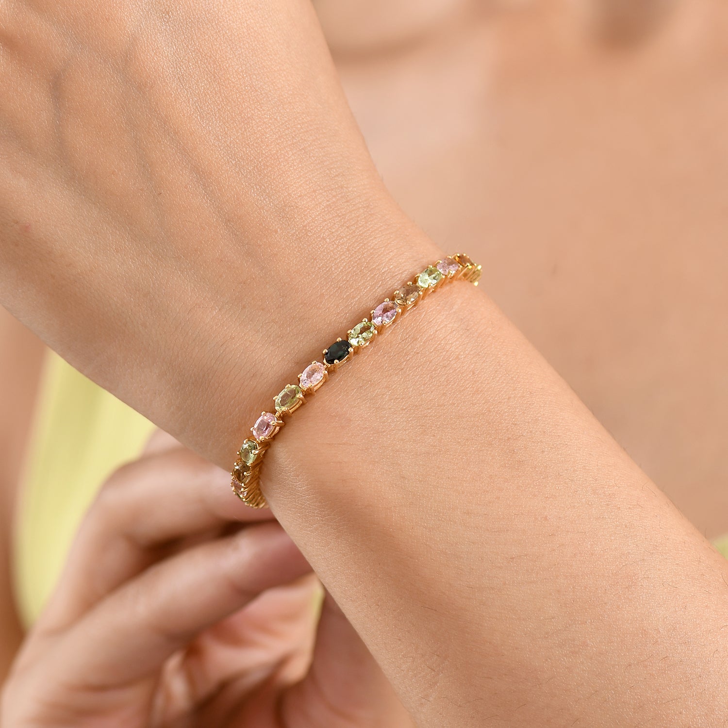 D'Joy AA Multi-Turmalin 20cm Eternity Armband, 925 Silber 750 Gelbgold Vermeil - 8,72 ct.