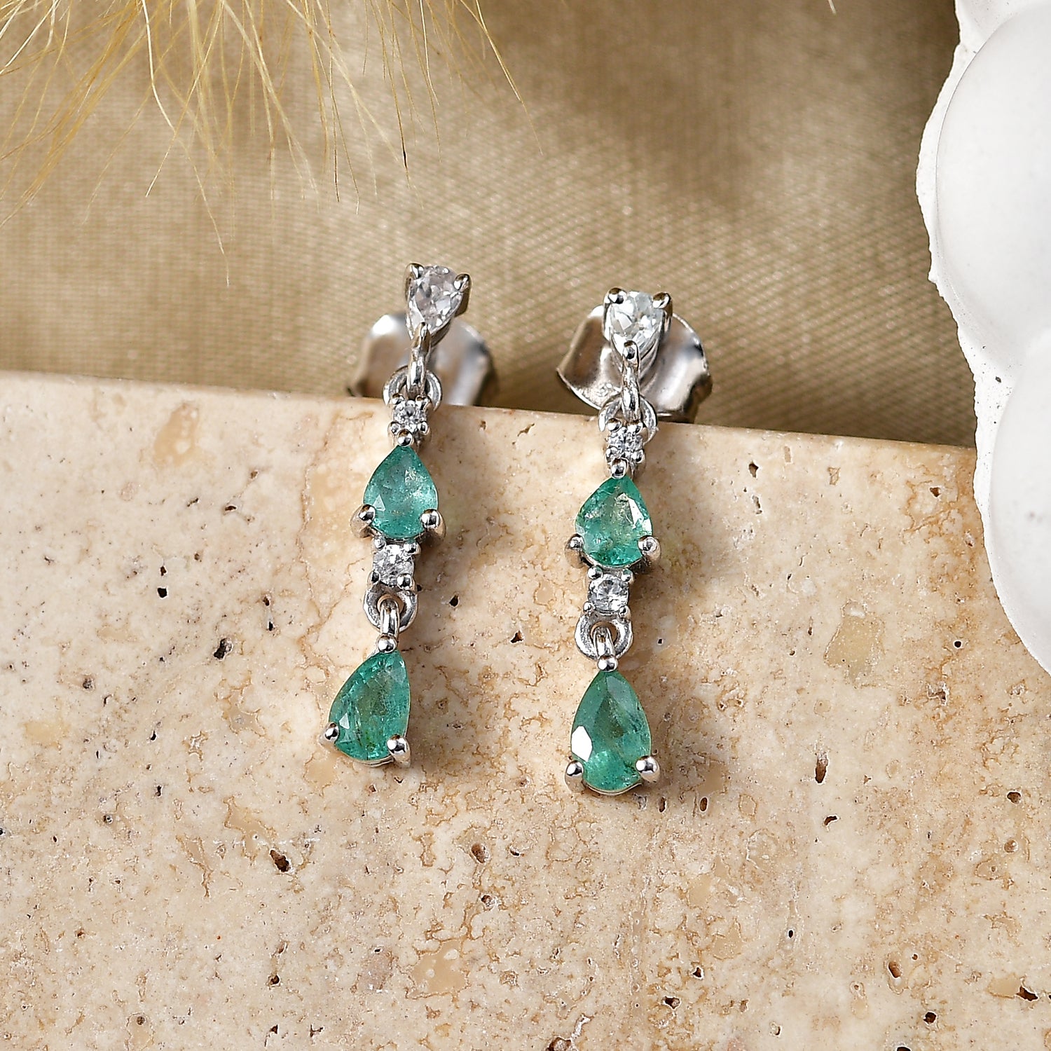 D'Joy AAA Kagem Sambischer Smaragd Ohrringe 925 Silber Rhodiniert ca. 1,09 ct.