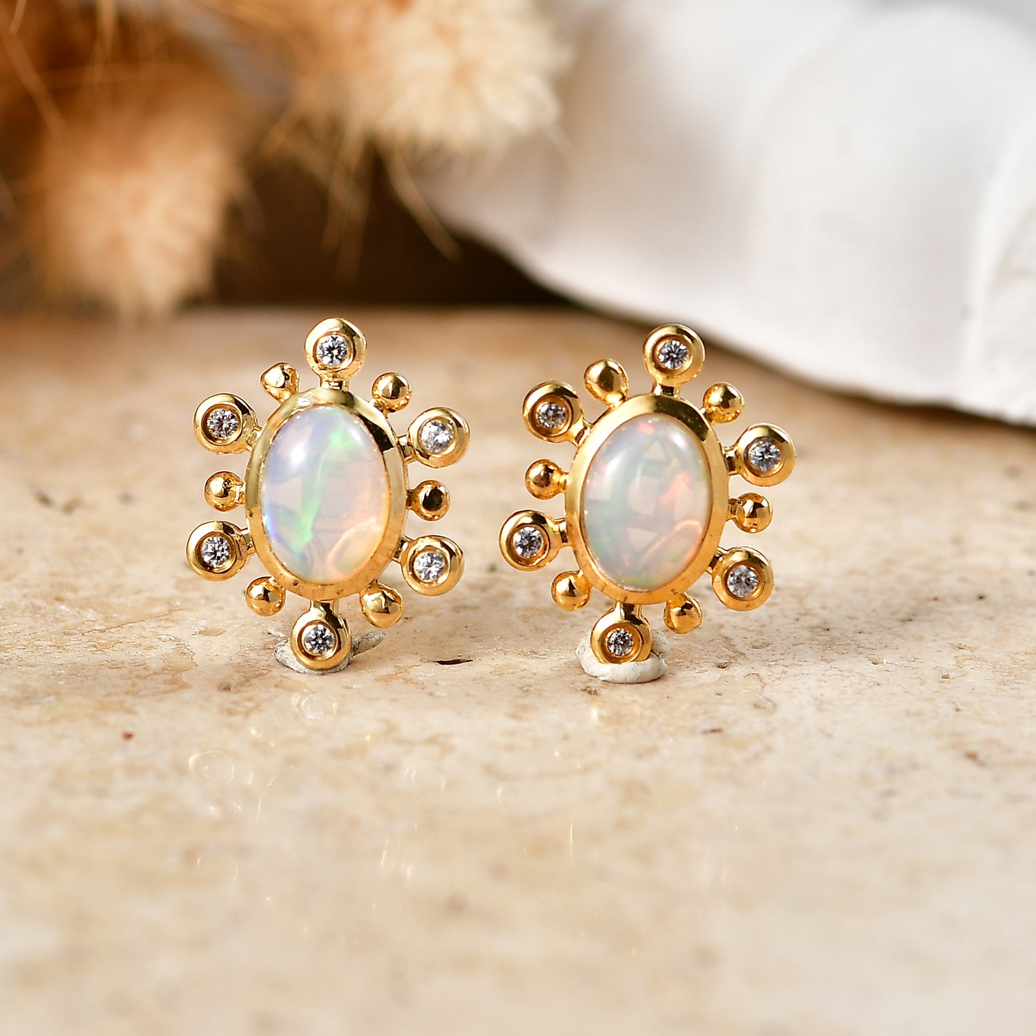 D'Joy AA Natürlicher, äthiopischer Welo Opal, Weißer Zirkon Ohrringe 925 Silber Gold ca. 1.13 ct
