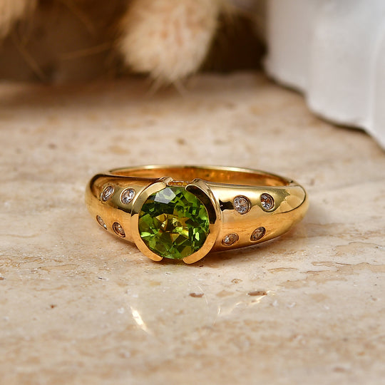 EVER TRUE AA Natürlicher Peridot, Weißer Zirkon Ring 950 Kupfer (Größe 19.00) ca. 1.66 ct