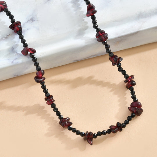 Roter Granat, Schwarzer Spinell Halskette 91 cm ca. 240.00 ct