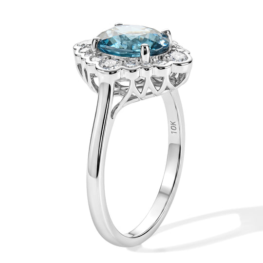 LUXURIANT  (10-16 Werktage Lieferzeit)  4,43 ct. AAA blauer Zirkon und Labor Diamant Ring in 417 Weißgold