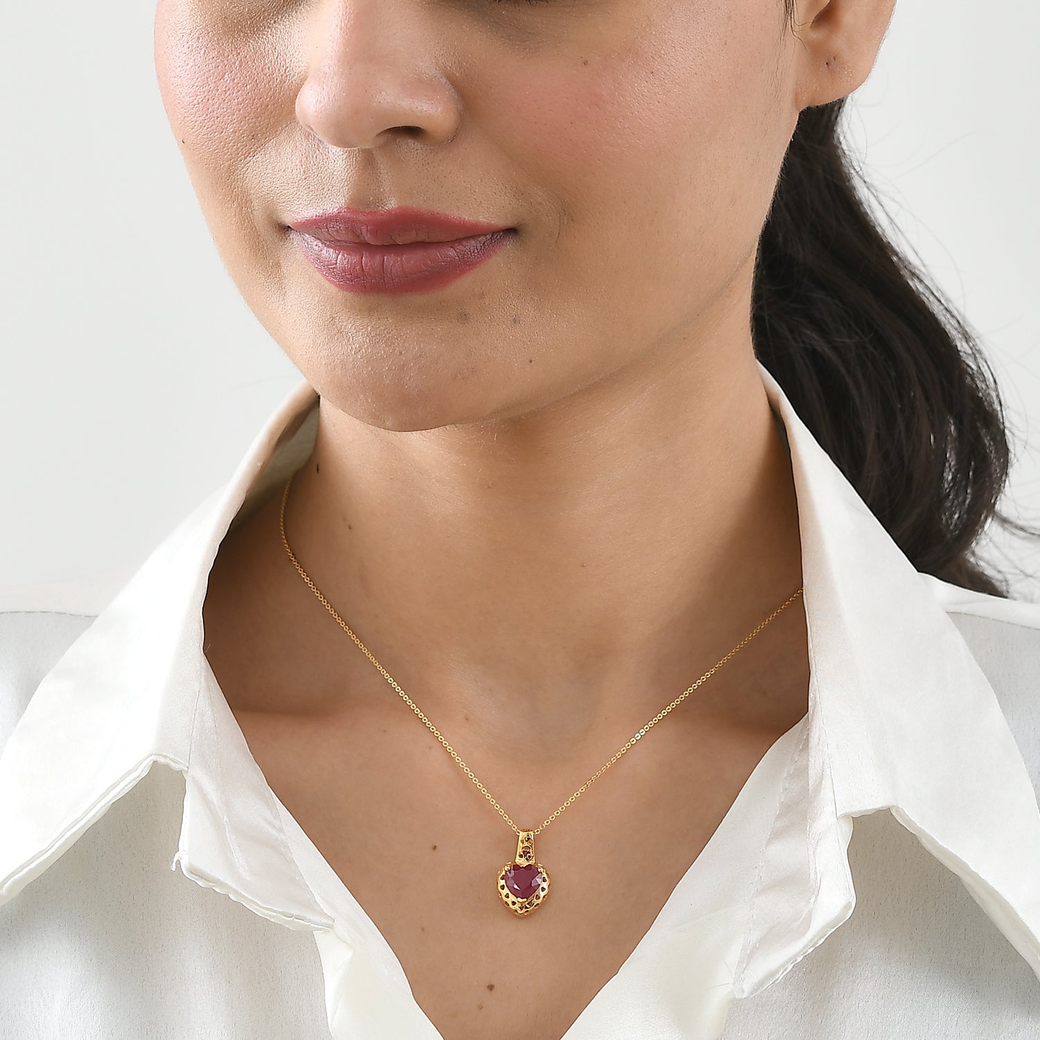 GP - AA Afrikanischer Rubin (Fissure gefüllt), Kanchanaburi Blauer Saphir Anhänger 925 Silber 750 Gelbgold vermeil ca. 2,60 ct.