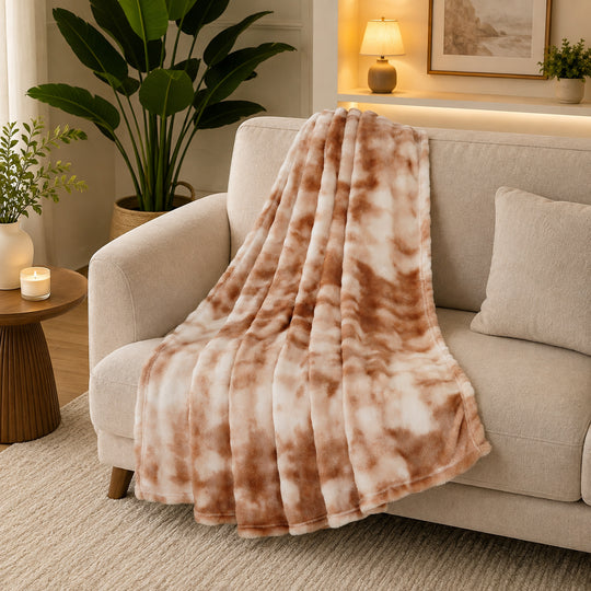 LIVMORE Kuscheldecke in Batik-Optik, 150 x 200 cm, Taupe