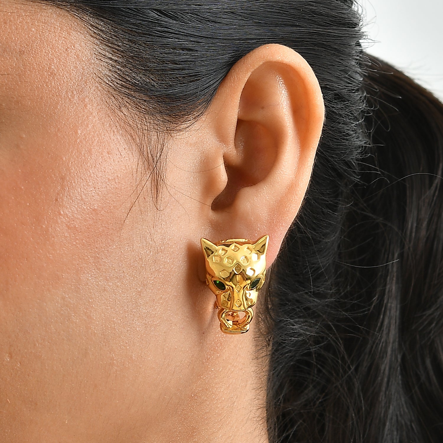 EverTrue natürliche Chromdiopsid Ohrringe, Messing mit Gelbgold E-Beschichtung - 0,76 ct.