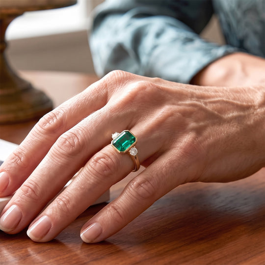 LUXURIANT AAA Labor kolumbianischer Smaragd und Labor Diamant Ring in 375 Gold - 3,60 ct.