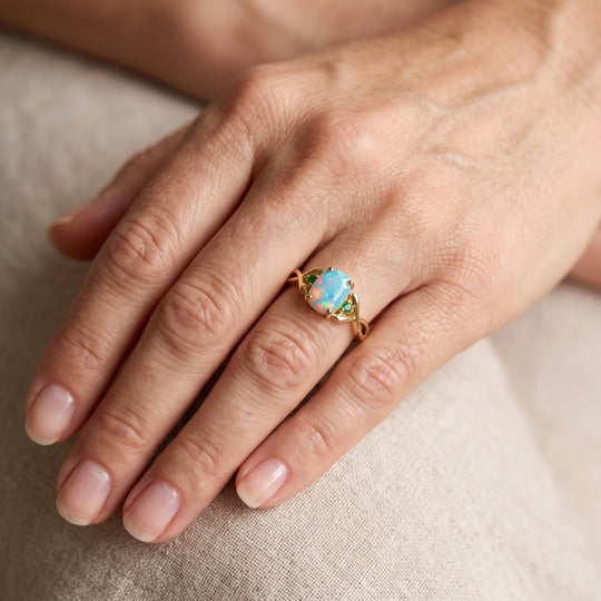 D'Joy AA natürlicher, äthiopischer Welo Opal und Moissanit Ring, 925 Silber 750 vergoldet - 0,98 ct.