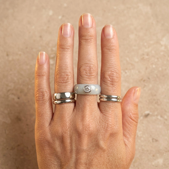LUXURIANT 26,33 ct. AA natürlicher weißer Jade und Labor Diamant Ring, 925 Silber rhodiniert