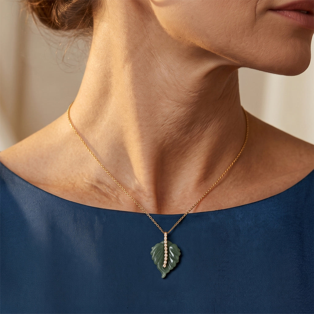 LUXURIANT DIAMOND - AA Olmek Jadeit, Lab Grown Diamant Anhänger 925 Silber Gelbgold Vermeil ca. 9,32 ct.