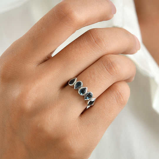 EVER TRUE AA London Blau Topas, Weißer Diamant Ring Reine Bronze (Größe 19.00) ca. 1,37 ct