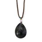 Moosachat flexible 66cm Halskette mit Tropfenanhänger und Baumwollkordel - 56,50 ct.