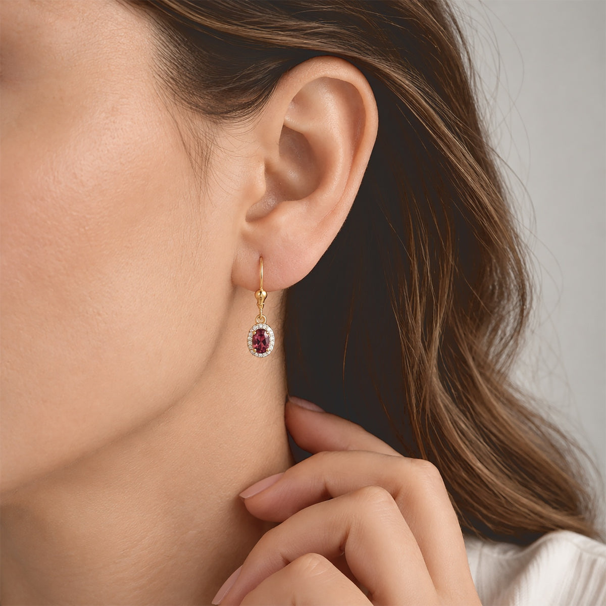 D'Joy Natürlicher Rhodolith Granat, Moissanit Ohrringe 925 Silber 750 Vergoldet ca. 1,29 ct.