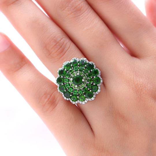 Natürlicher Chromdiopsid und weißer Zirkon-Ring, 925 Silber platiniert ca. 5.28 ct