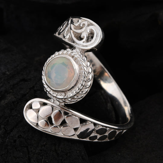Royal Bali Kollektion - natürlicher, äthiopischer Opal-Ring, 925 Silber ca. 0,60 ct